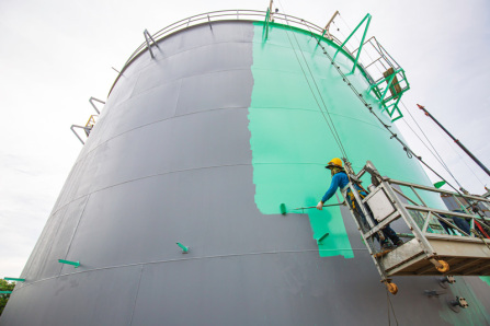 نقاشی با غلطک رنگ اپوکسی روی مخازن